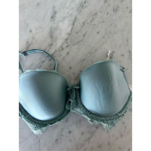 Victoria's Secret 32D *DREAM ANGELS* LIGHTLY LINED SMOOTH DEMI BRA - Picture 1 of 6